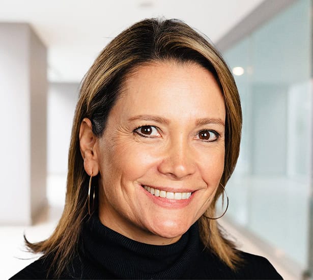 Dr Paula headshot
